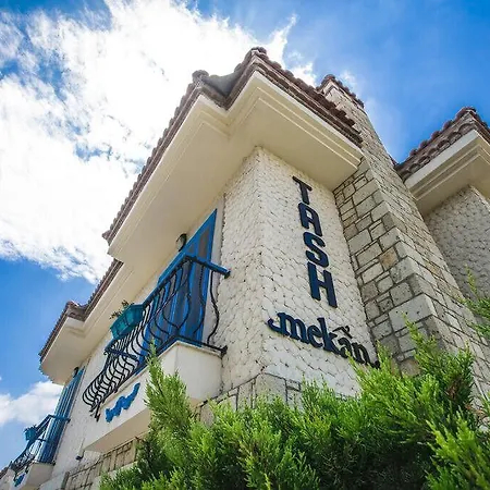 Hotel Tash Mekan