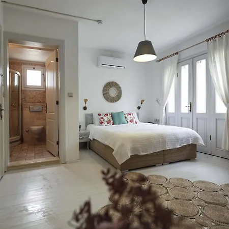 Hotel Tash Mekan *